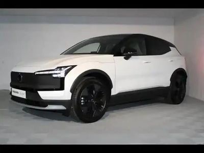 Blanc cristal métal/toit noir Occasion 2025 Volvo EX30 CC Performance SUV | 55 590 €