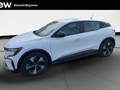 Blanc Occasion 2022 Renault Megane E-Tech Equilibre Berline | 16 990 € (Bon prix)