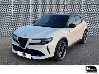 Blanc Occasion 2025 Alfa Romeo Junior Veloce SUV | 37 990 €