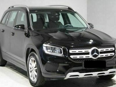 Mercedes GLB200