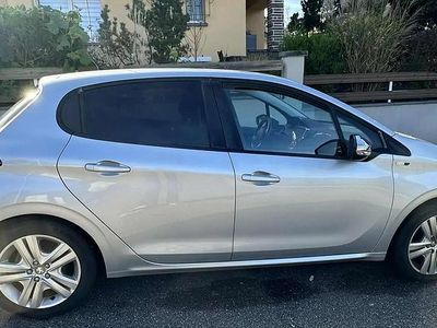 Argent Occasion 2016 Peugeot 208 Style Citadine | 6 800 € (Prix juste)