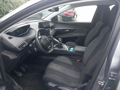 Occasion Peugeot 3008 Active 131 ch (96 kW) 2022 Argent SUV