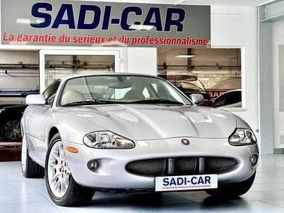 Occasion Jaguar XKR Supercharged 363 ch (266 kW) 2001 Gris Coupé
