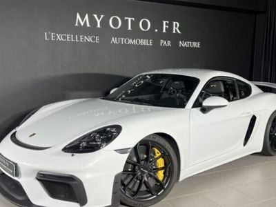 Porsche Cayman GT4