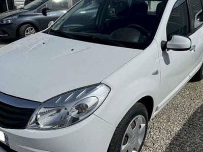 Occasion 2010 Dacia Sandero Lauréate Citadine | 5 690 € (Prix assez cher)