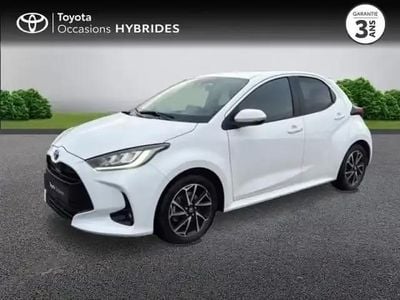Occasion Toyota Yaris Hybrid Design 116 ch (85 kW) 2023 Blanc Berline