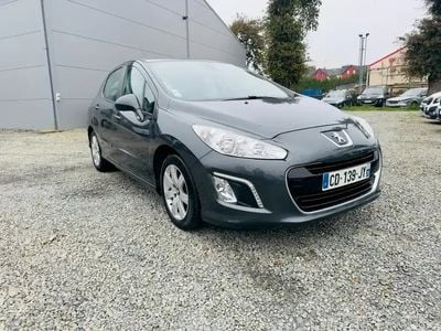 Gris Occasion 2012 Peugeot 308 Style Berline | 6 900 € (Prix cher)