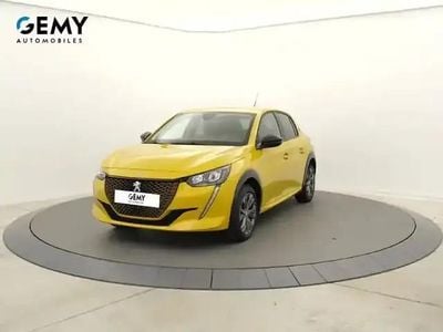 Occasion Peugeot e-208 Allure 100 kW (136 ch) 2023 Jaune Citadine