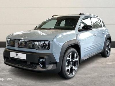 Bleu Nouvelle 2025 Renault 4 E-Tech Techno SUV | 34 999 € (Prix juste)