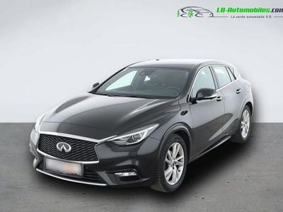 Infiniti Q30