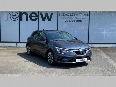 Gris Occasion 2024 Renault Mégane IV Techno Berline | 23 490 € (Prix assez cher)