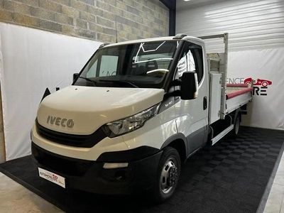 Blanc Occasion 2017 Iveco Daily Van | 24 000 € (Prix assez cher)