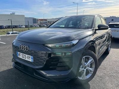 Gris magnétique Occasion 2025 Audi Q6 e-tron Design SUV | 68 900 €