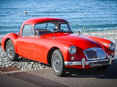 Rouge Occasion 1959 MG MGA Coupé | 32 000 €