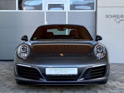 Porsche 911 Carrera