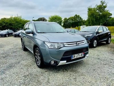 Occasion Mitsubishi Outlander Instyle 150 ch (110 kW) 2015 Gris SUV