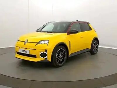 Jaune eqj noir gne Occasion 2024 Renault 5 E-Tech Berline | 29 999 € (Prix assez cher)