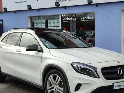 Mercedes GLA220