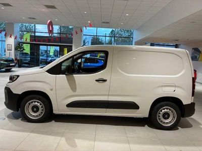 Nouvelle Opel Combo 100 ch (73 kW) 2025 Blanc icy Van