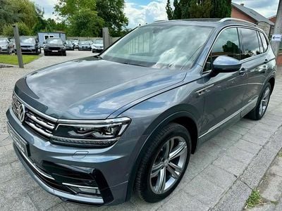 Gris Occasion 2019 VW Tiguan R-line SUV | 20 990 €