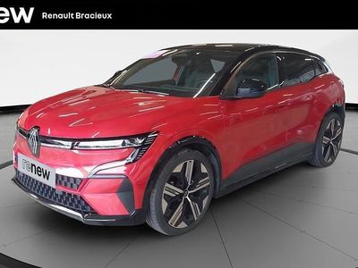 Rouge Occasion 2022 Renault Megane E-Tech Iconic Berline | 25 990 € (Prix assez cher)