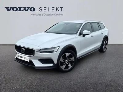 Noir onyx métallisé Occasion 2023 Volvo V60 CC Pro Break | 40 899 €