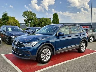Bleu Occasion 2021 VW Tiguan Business SUV | 26 590 € (Prix assez cher)