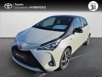 Occasion Toyota Yaris Hybrid 100 ch (73 kW) 2019 Blanc nacré biton toit noir Berline