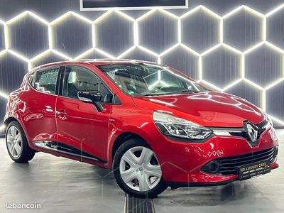 Rouge Occasion 2015 Renault Clio IV LIMITED Citadine | 6 990 € (Prix juste)