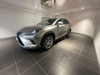 occasion Lexus NX300h 2WD Luxe MM19