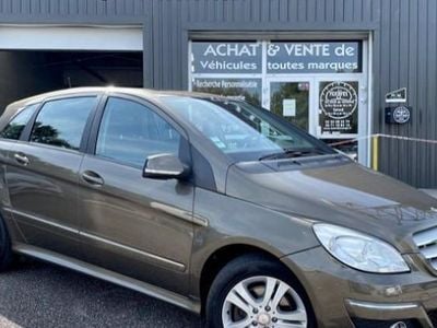 Mercedes B180
