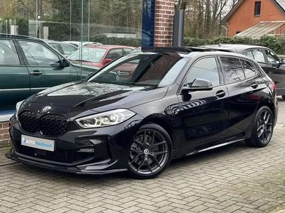 Noir Occasion 2023 BMW 120 Sport Line Citadine | 29 950 € (Bon prix)
