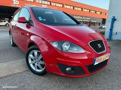 Rouge Occasion 2010 Seat Altea Ecomotive Monospace | 3 990 €