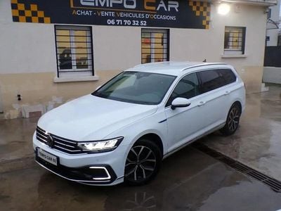 Blanc Occasion 2023 VW Passat GTE Break | 18 990 € (Prix juste)