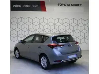 Toyota Auris Hybrid