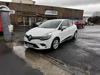 Blanc Occasion 2017 Renault Clio IV Berline | 8 490 € (Prix juste)
