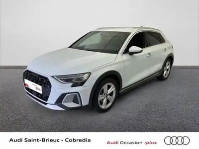 Blanc glacier métallisé Nouvelle 2025 Audi A3 Sport Berline | 43 990 €