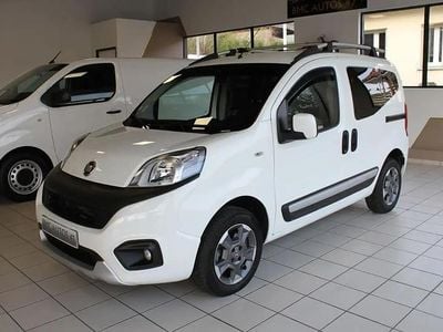 Blanc Occasion 2018 Fiat Fiorino Trekking Monospace | 9 900 €