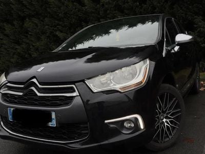 Noir Occasion 2012 Citroën DS4 Chic Citadine | 4 500 € (Prix juste)