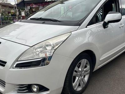 Blanc Occasion 2011 Peugeot 5008 Monospace | 4 990 €