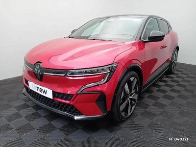 Rouge Occasion 2023 Renault Mégane Techno Berline | 26 990 € (Prix juste)