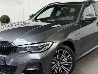 BMW 330e