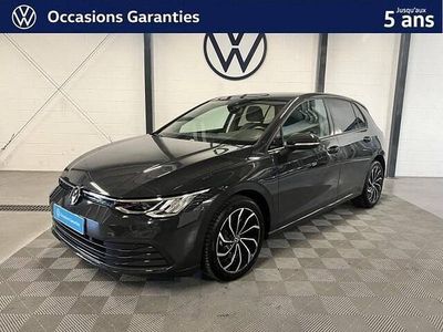 Gris Occasion 2024 VW Golf VIII Life Berline | 24 900 € (Prix juste)