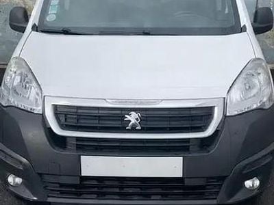 Occasion 2017 Peugeot Partner S Monospace | 6 800 € (Prix juste)