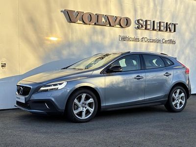 Occasion 2016 Volvo V40 CC Summum Break | 17 490 €