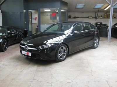 Noir Occasion 2019 Mercedes A160 Business Berline | 19 990 € (Prix assez cher)