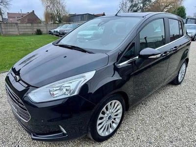 Noir Occasion 2013 Ford B-MAX Titanium Monospace | 8 490 € (Super prix)
