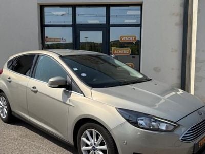 Beige Occasion 2017 Ford Focus Titanium Berline | 9 490 € (Super prix)