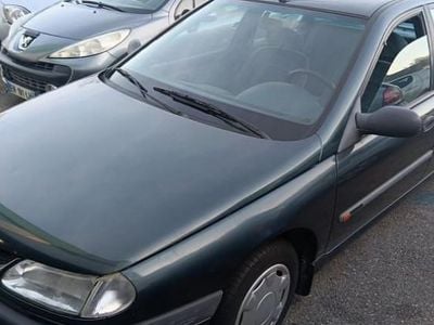 Occasion Renault Laguna 100 ch (73 kW) 1997 Berline