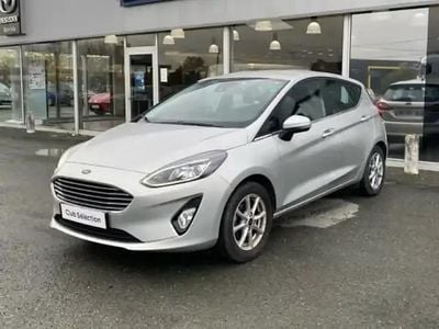 Gris clair Occasion 2021 Ford Fiesta Titanium Berline | 11 990 € (Prix juste)